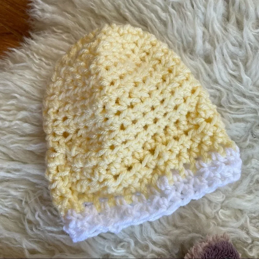 Custom Made Knit Newborn Hat and Shoes NWOT